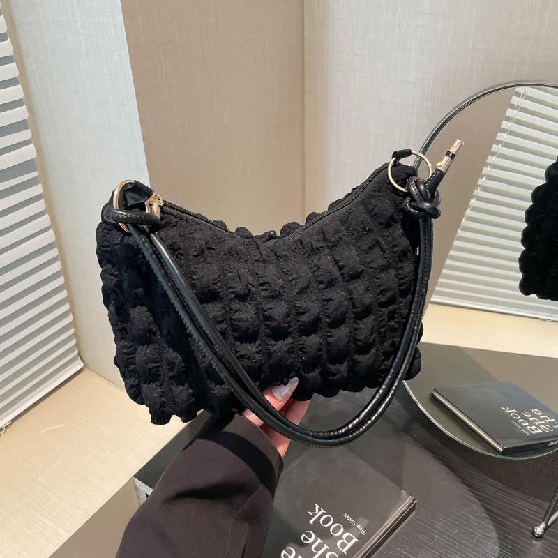 2025 New Baiqiao Cream Same Shoulder Bag Underarm Bag Women's Niche Cloud Bubble Light Luxury Texture Versatile