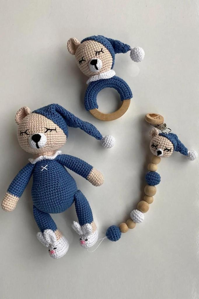 Uykucu Ayıcık 22 Cm Çıngırak Ve Emzik Zinciri Üçlü Amigurumi Set, Çocuklarınız İçin Güzel Bir Hediye, El Yapımı Oyuncak, Örgü OYUNCAK, Amigurumi