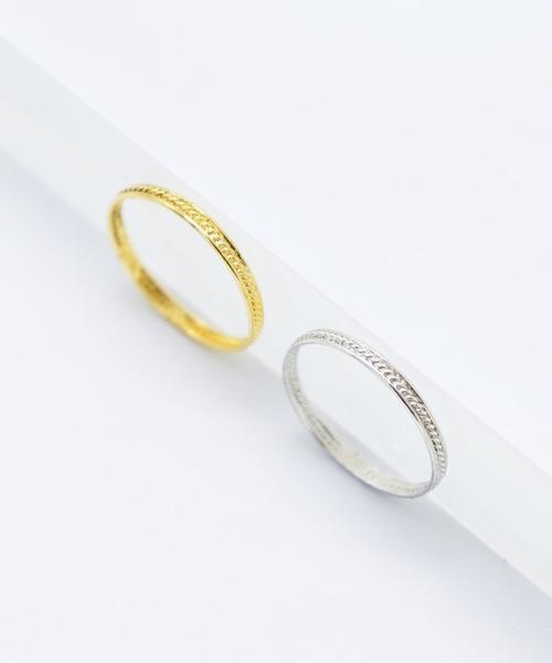 Bonbeau Peek-A-Boo Twist Layered Ring (C Type)