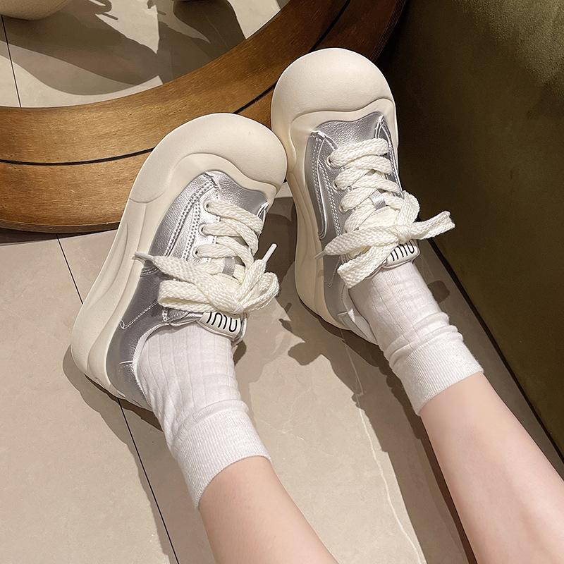 Ugly Cute Big Head Breadboard Shoes Women's 2025 Spring New Ins Sweet Platform Versatile Sports Little White Shoes Tide