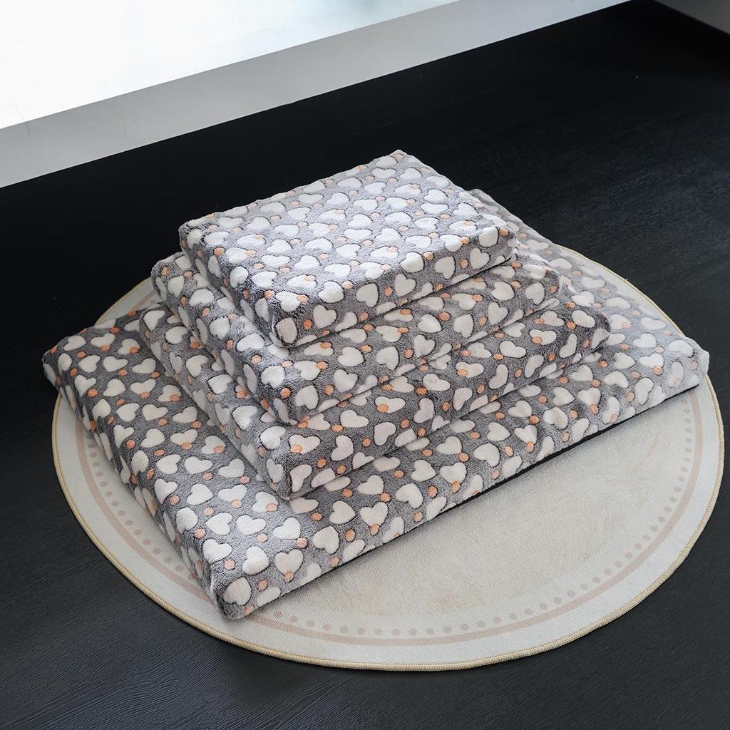 Removable & Washable Winter Dog/Cat Bed - Warm, Stylish, and Comfortable Sleeping Mat