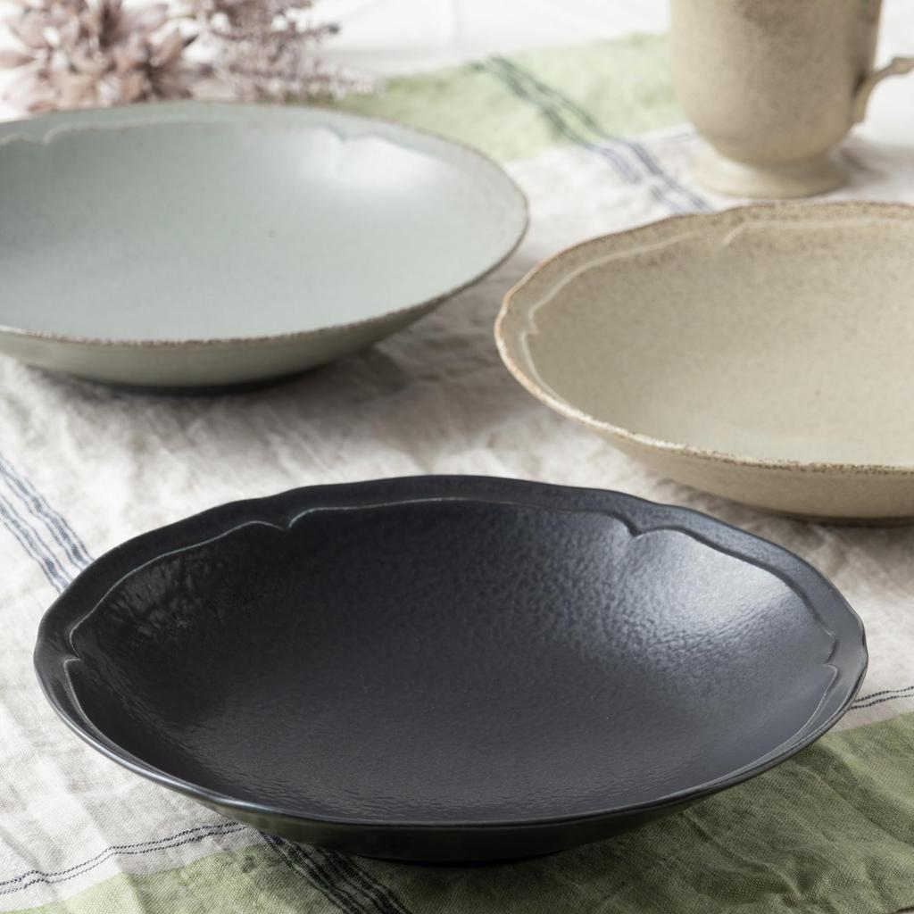 TOKI1919 Lightweight Poire La Tima Black Coupe 23 X 5cm French Microwave and Dishwasher Made In Product Café Plate/Soup Plate, Approx. Diameter,