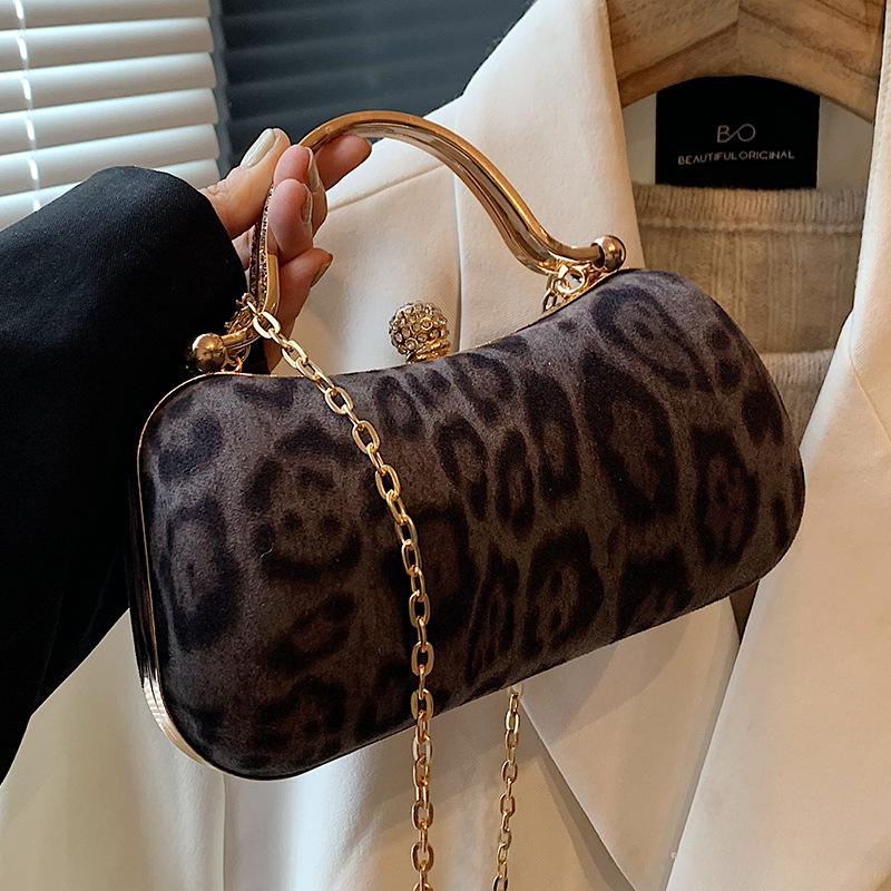 

Маленькая женская сумка с леопардовым принтом, новая европейская и американская модная ретро-сумка на одно плечо для женщин, сумка для ужина