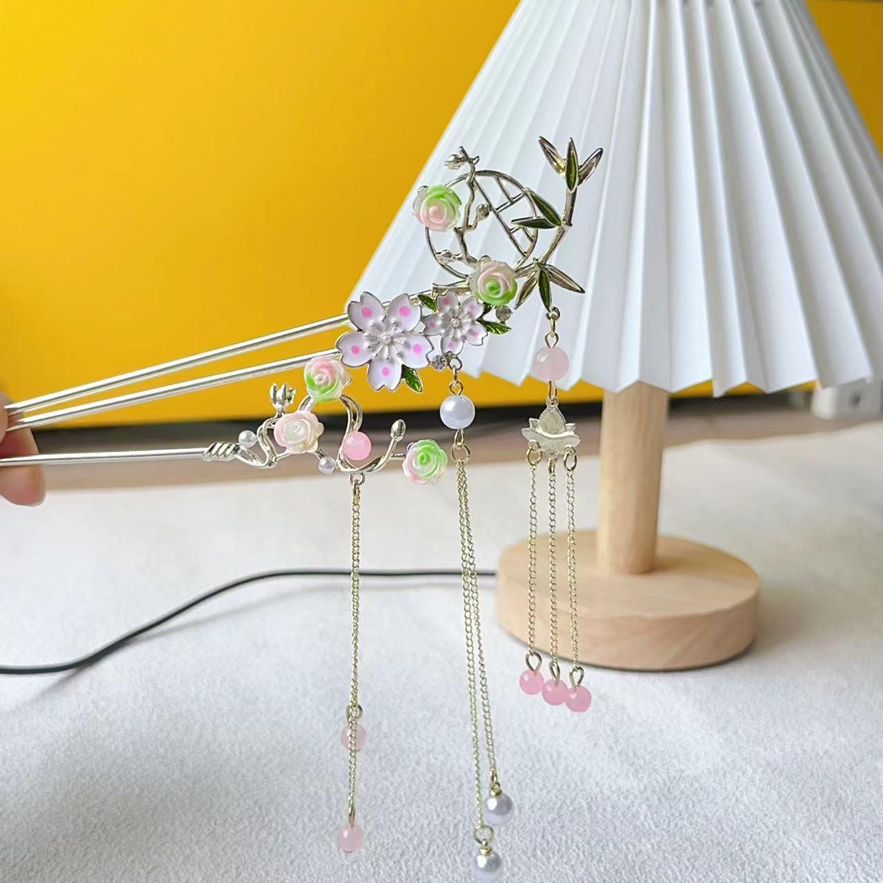 

Elegant High-End Chinese Tassel Flower Hairpin for Women - Hanfu & Cheongsam Headwear