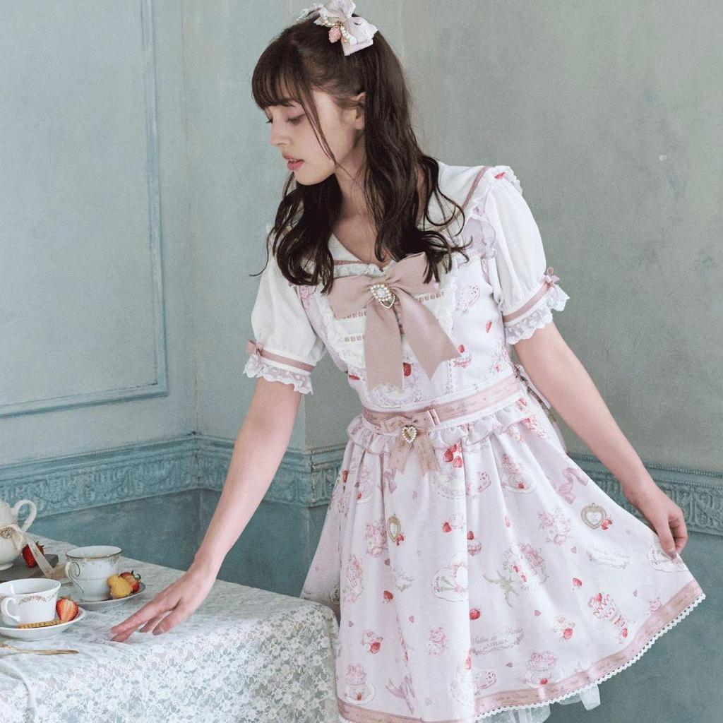 Used LIZLISA Salon de Fraise pattern dress pink Lizlisa