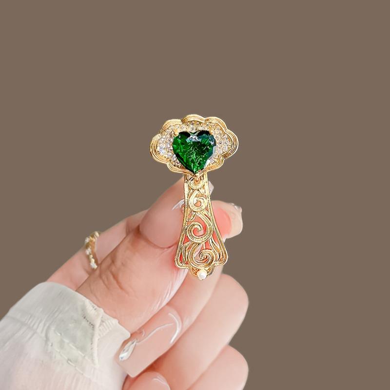A Satisfying Emerald Crystal Brooch for High-end Women, A Chinese-style Retro Imperial Brooch