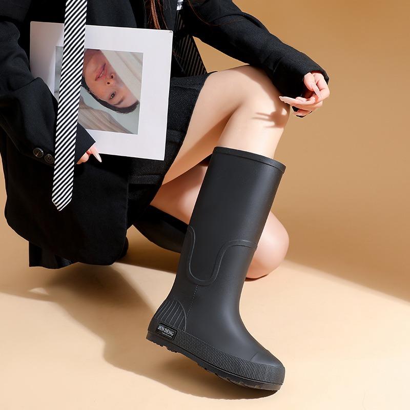 Black tall women's rain shoes thickened, heightened and thin women's boots waterproof, non-slip and easy to wash, exquisite rain boots in rainy days