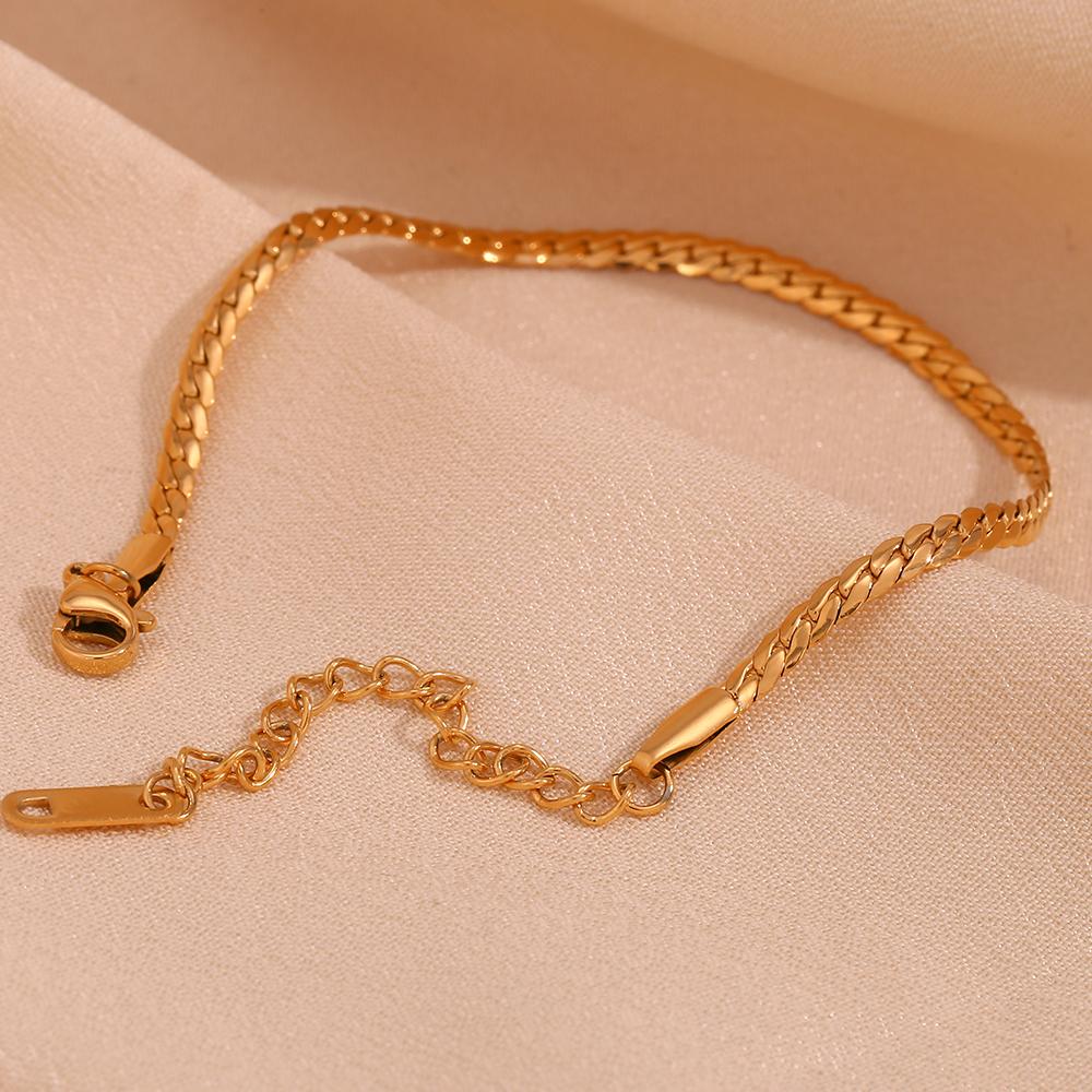 Neu im Sortiment Minimalistisches verschlüsseltes NK-Kettenarmband 18 Karat vergoldet Hochwertiger Edelstahl Wasserdicht Täglicher Schmuck für Damen