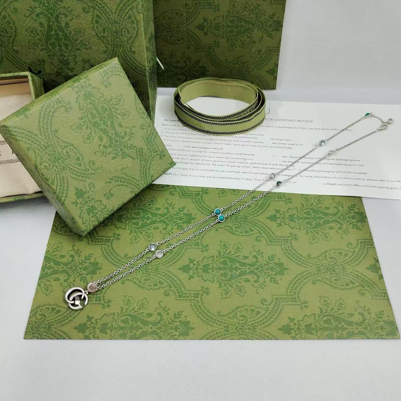 

925 Sterling Silver Retro Vintage Letter Necklace for Men and Women - Classic, Versatile, Light Luxury Gift.