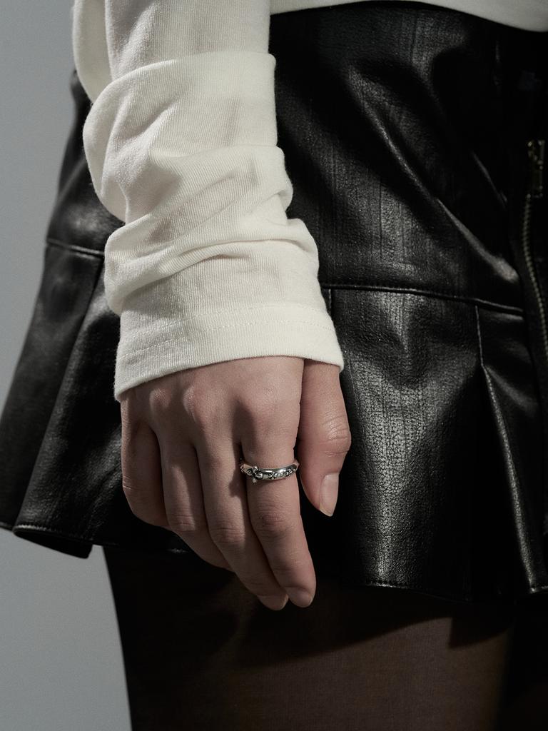 Sentiments No.736 [925 Antique Silver] Ring