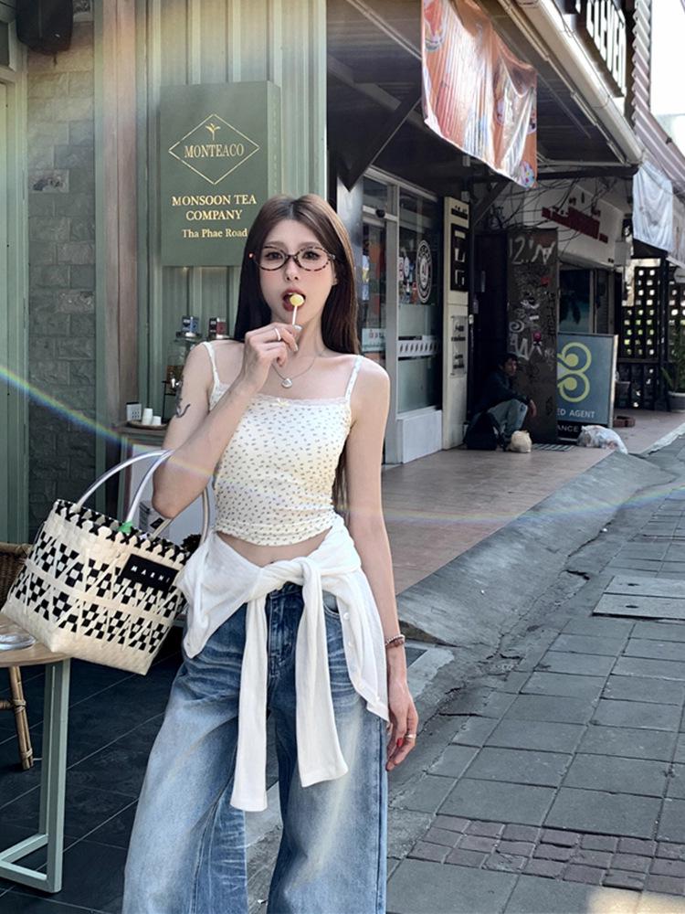 Sladké a pikantní květinové tílko: Zeštíhlující tílko s hrudní vložkou a krásným designem zad pro ženy