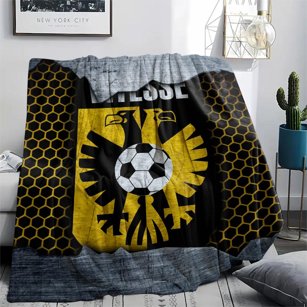 

SBV Vitesse pattern Flannel Blanket, High quality Comfortable for All Seasons, Home Decor, Warmth and Comfort, Perfect for Gifts. 80cm x 120cm