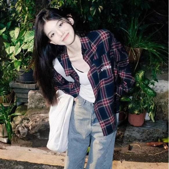 

Весенне-осенняя ретро клетчатая женская шикарная куртка-топ XXL вино красного