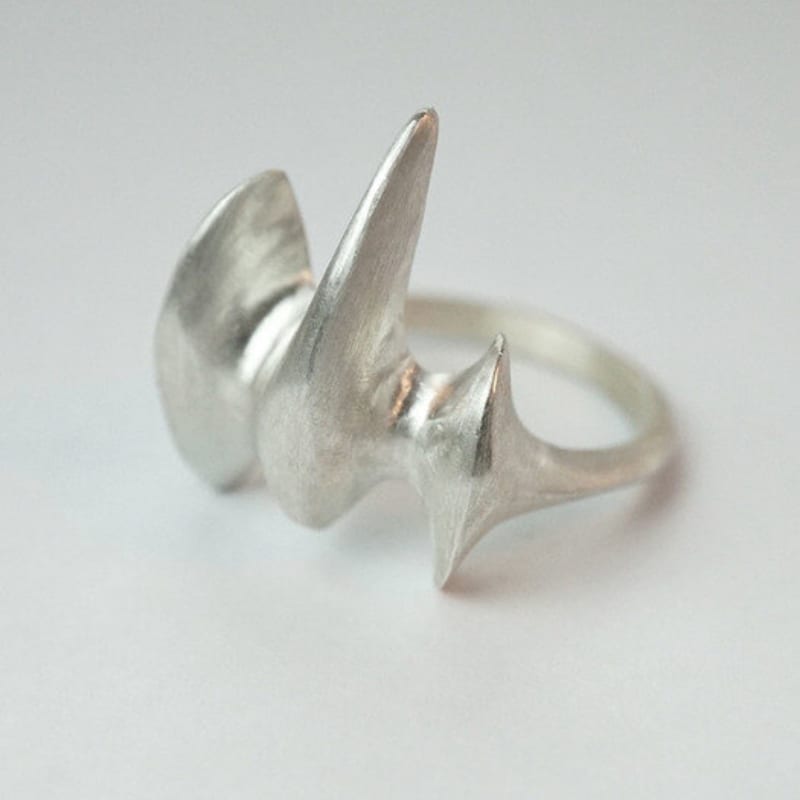 vacactsilver disorder pointed ring