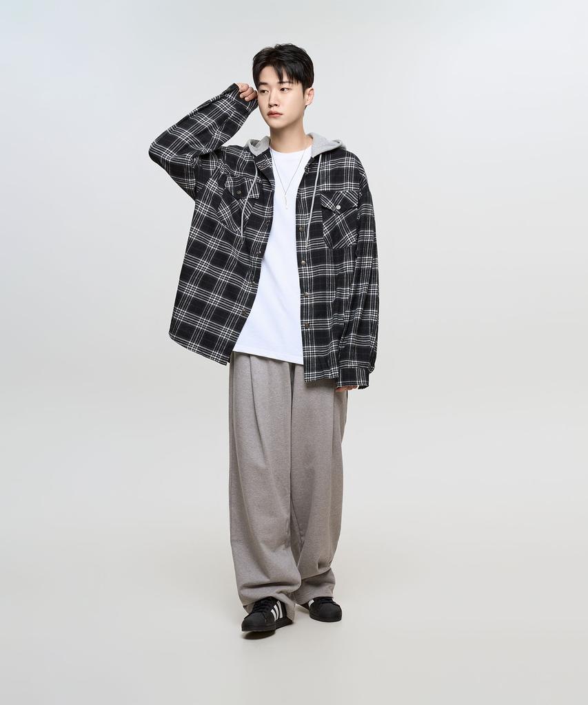 SLOW RECORD HOUSE One-Pleat Sweatpants - 2 Colors