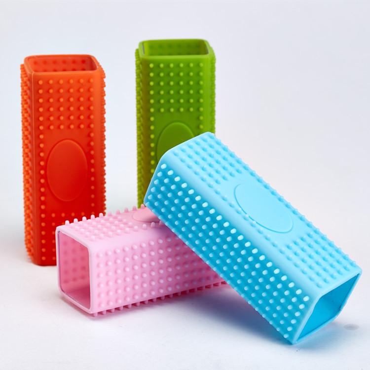 2nd Gen Silicone Pet Hair Remover & Sofa Cleaner for Cats and Dogs