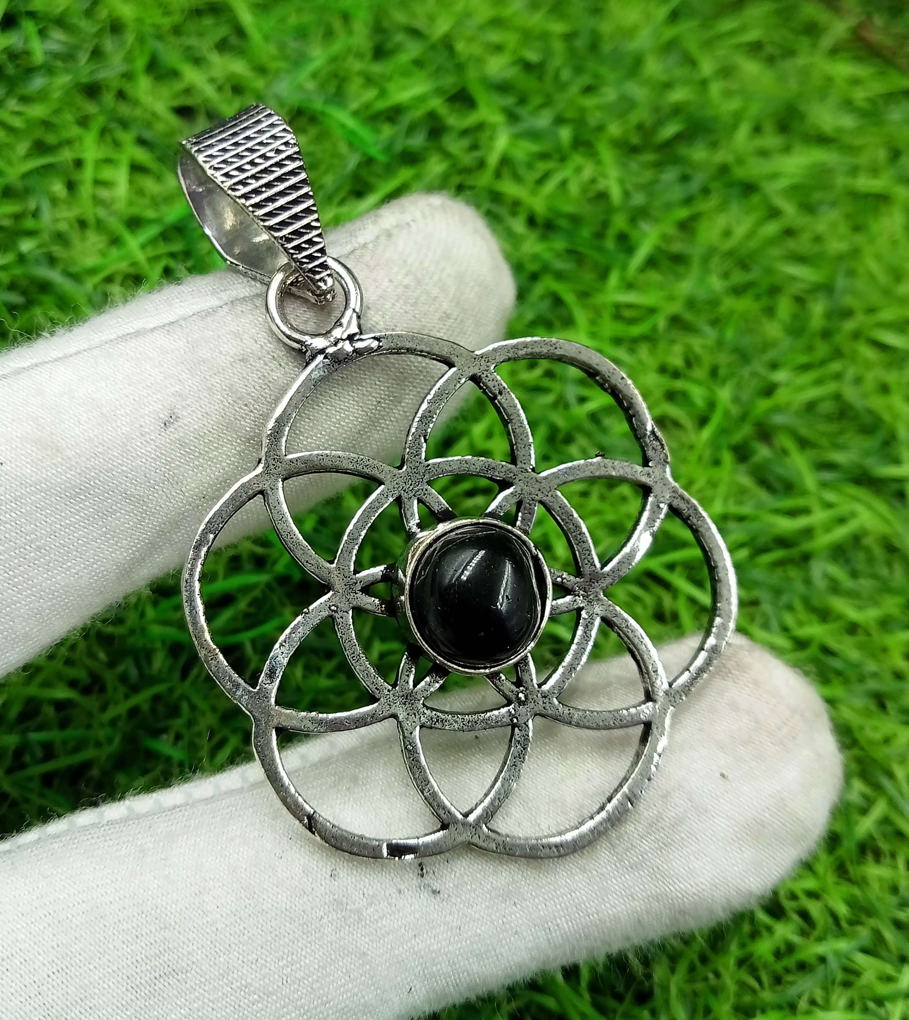 

Подвеска из черного оникса 925 пробы с серебряным покрытием DEP-62