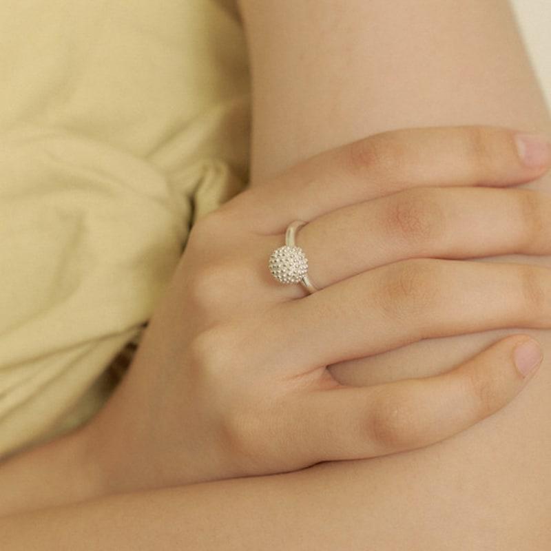 Pacipick Daisy seed Ring