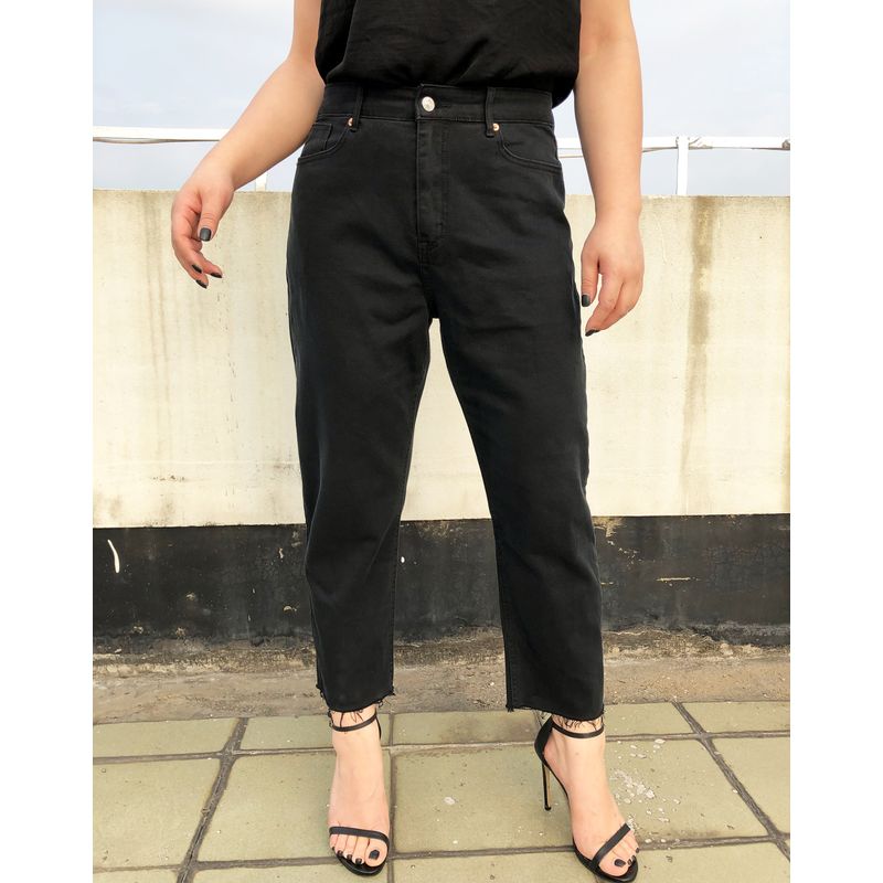 

Miss Biggie European and American Plus size Slimming Versatile Cotton Spandex Popular Black Cow Low Elastic Straight Capri Jeans Black M