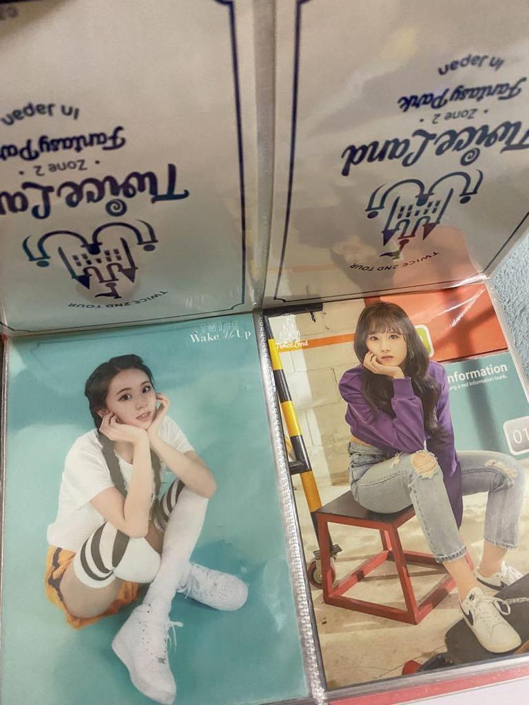 [USED] TWICE Random Trading Card Case with Trading Card