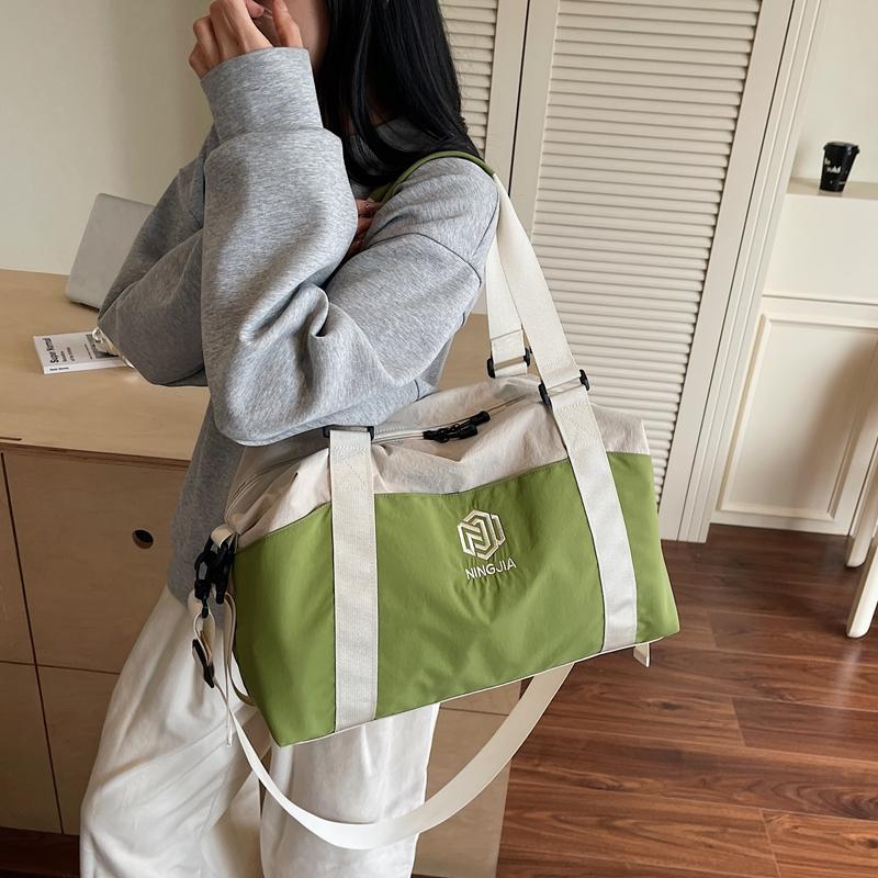 Reisetasche mit großem Fassungsvermögen, mehrfarbige Nähte, Fitnesstasche, Trocken- und Nassfach, Trainingstasche, Gepäcktasche