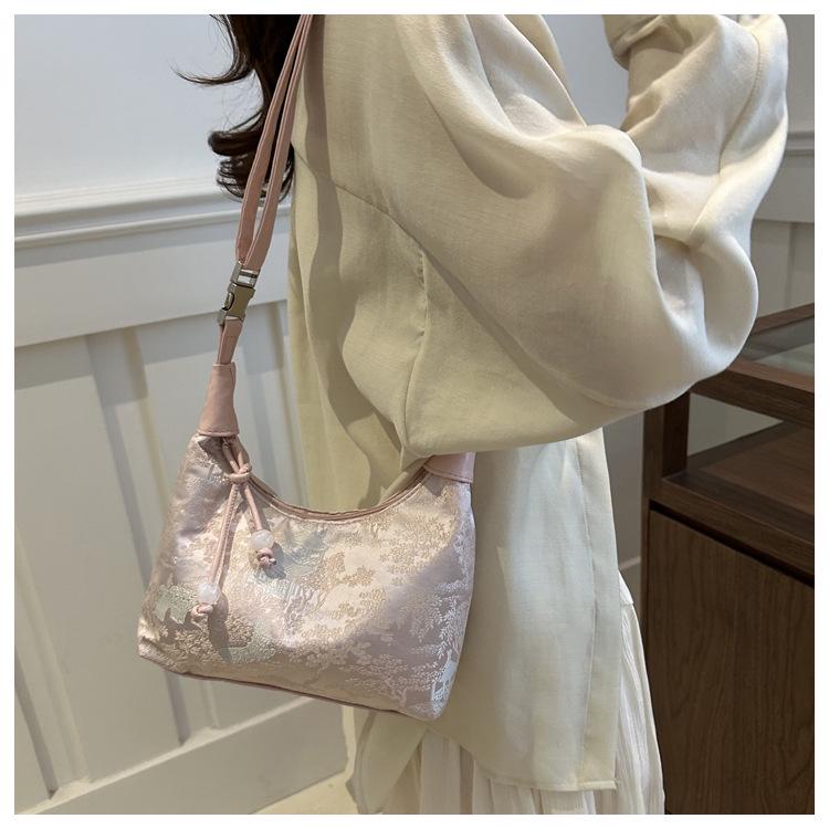 2024 Women's New Chinese Style Fashion Crossbody Handbag - Lightweight, Simple, Large Capacity