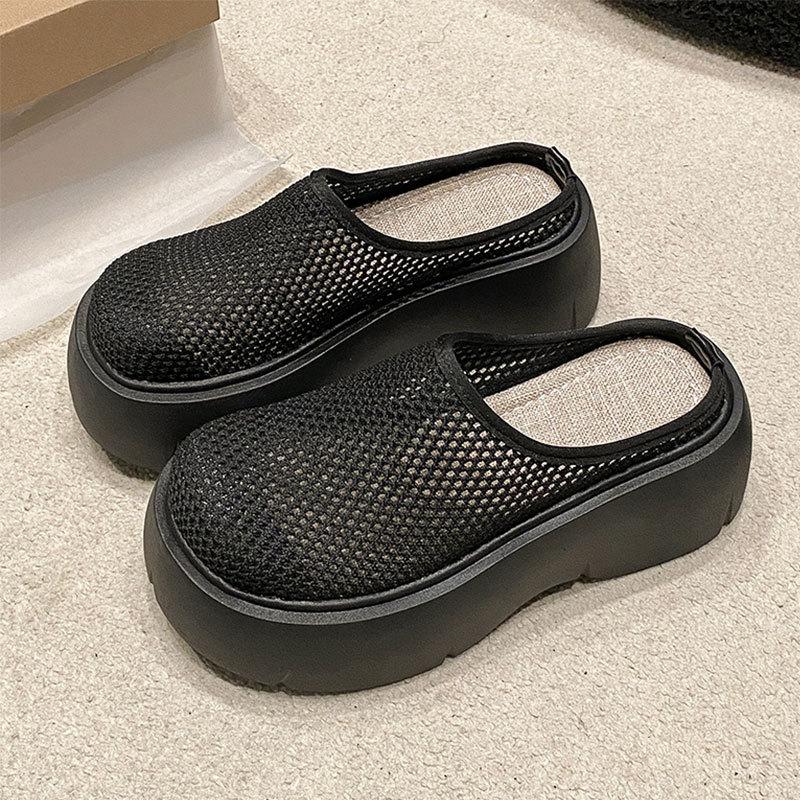 Thick bottom hole bag head slippers women wear 2025 summer mesh breathable new ins Internet celebrity lazy cool slippers