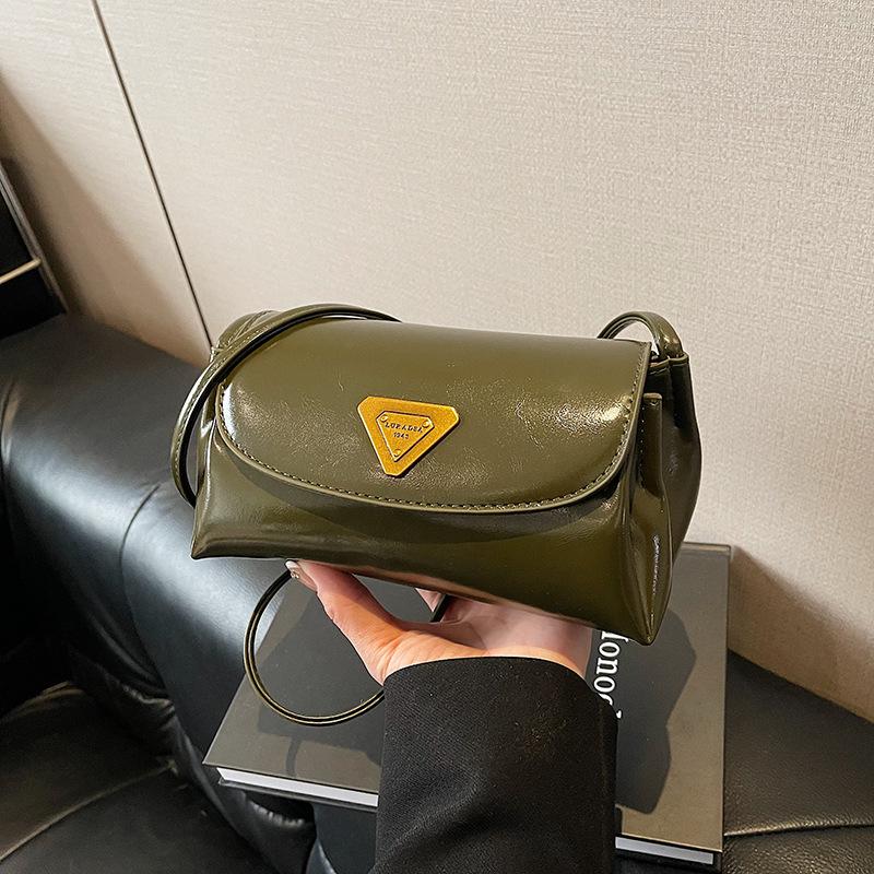 Small Bag Women's Autumn and Winter Retro New Versatile Simple Shoulder Messenger Bag Commuter Pillow Bag