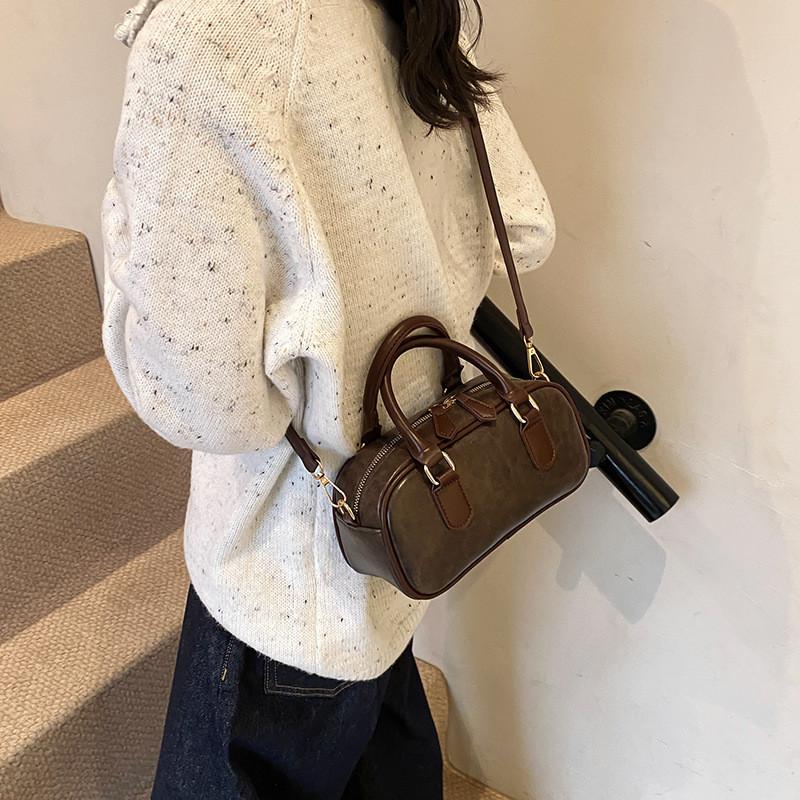 IELGY Ladies Messenger Bag Simple Shoulder Fashion Portable Small Square Bag