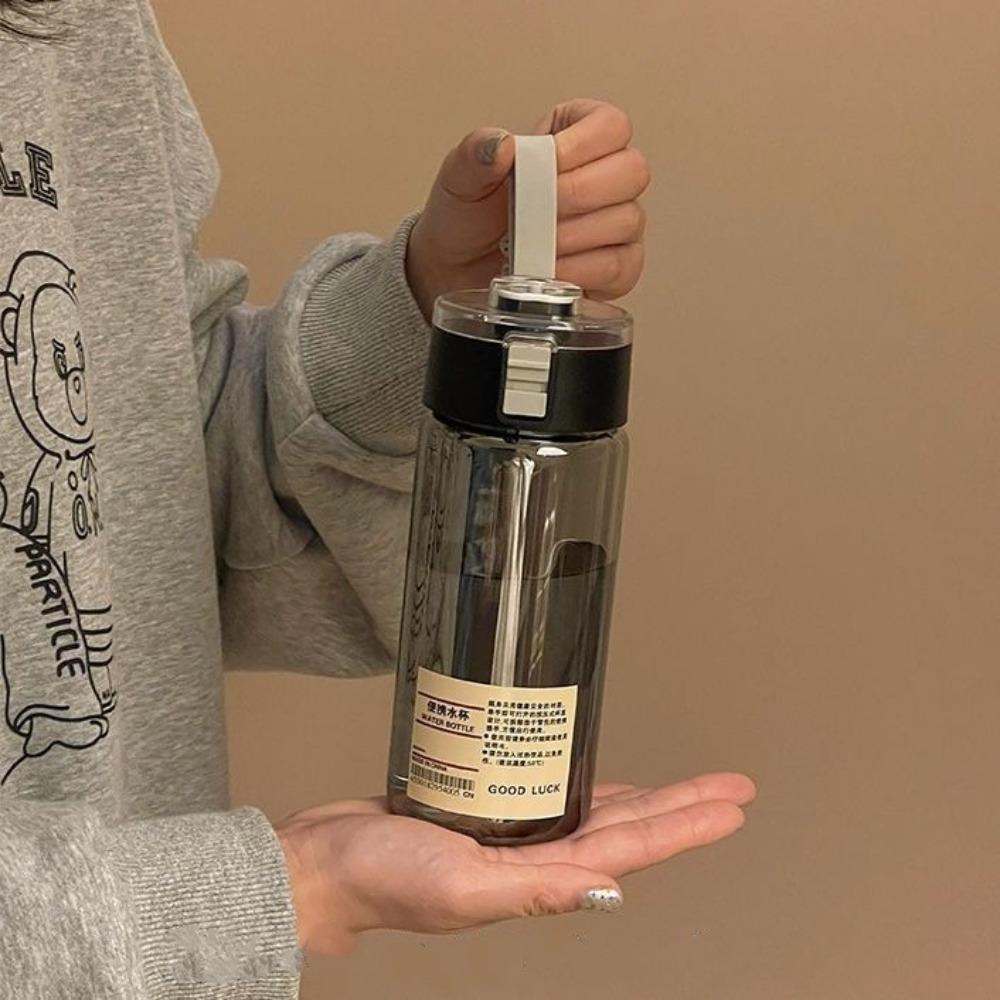 High value, simple and easy-to-use cup, portable and drop-resistant plastic cup with tea partition and high temperature water cup