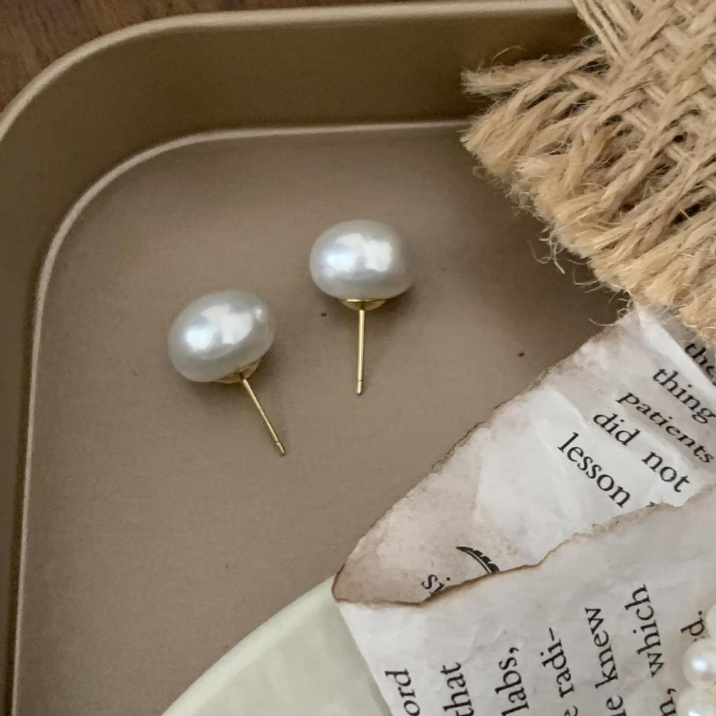 Elegant 8-14MM Mantou Pearl Stud Earrings with Gold Pins - High-Quality, Simple Design