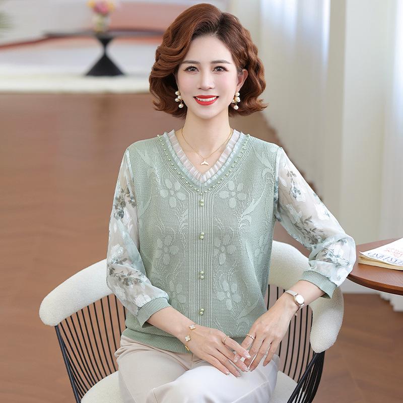 

Spring Knitwear V-Neck Top with Gauze Sleeves & Bead Details for Moms and Mature Women 2XL (recommended for 60-70 kg) зелёный