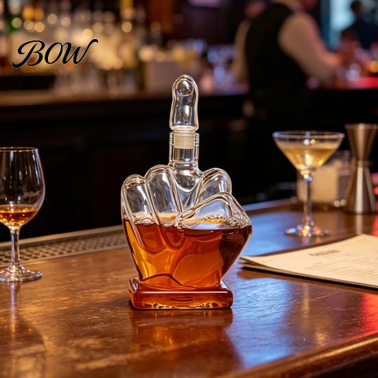 Decorative Glassware for Men Middle Finger Whiskey Decanter, 1000ml Glass Fist Dispenser with Stopper, Birthday Gift Dad Unique Hand Shape