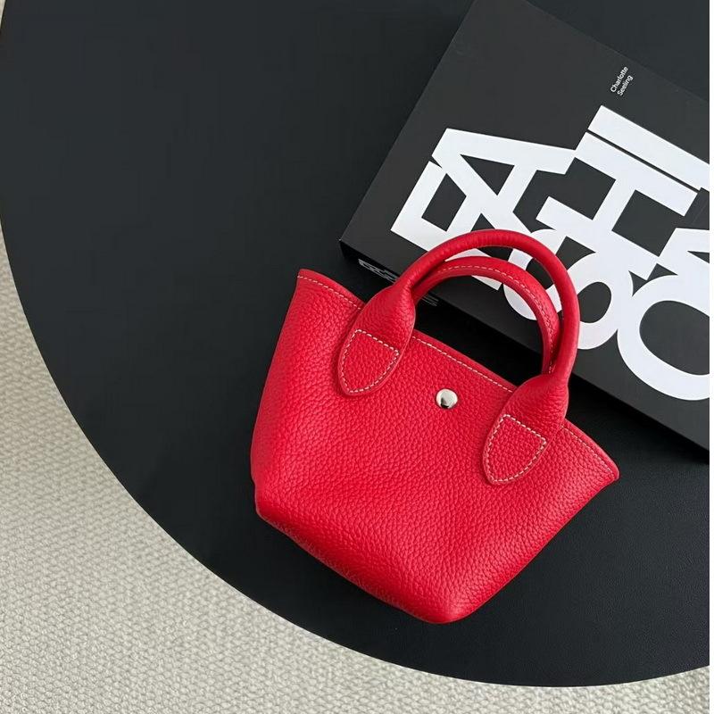 

2026 New Genuine Leather Women s Bag Top Layer Cowhide Togo Simple Mini Vegetable Basket Water Bucket Single Shoulder Diagonal Cross 21cm
