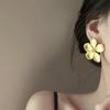 Retro Mattes Gold-Blumenohrringe für Damen und Mädchen - Ideales Schmuckgeschenk für Mode-Wear… Mehr