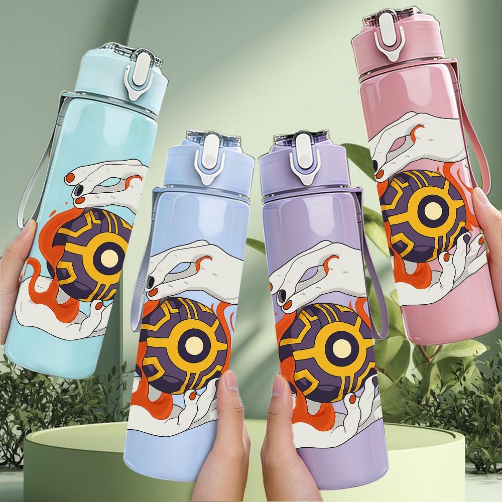 1PC Colorful Helmet Pattern 750ml Color Plastic Sports Water Bottle Leakproof Flip Straw Lid Suitable for Sports Office Home Use