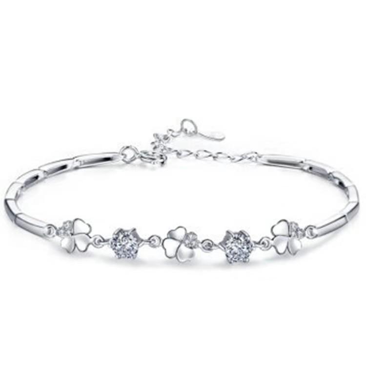 Four-Leaf Clover Handmade Lucky Bracelet for Women, Simple European and American Style, Perfect for Students and Friends