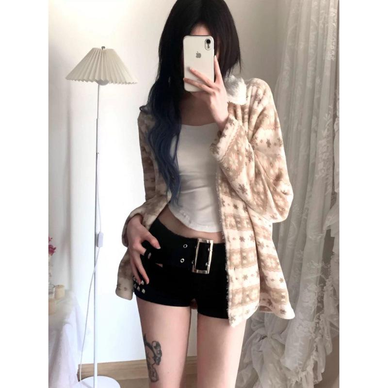 Retro Low Waist Butt-Lifting Denim Shorts for Women
