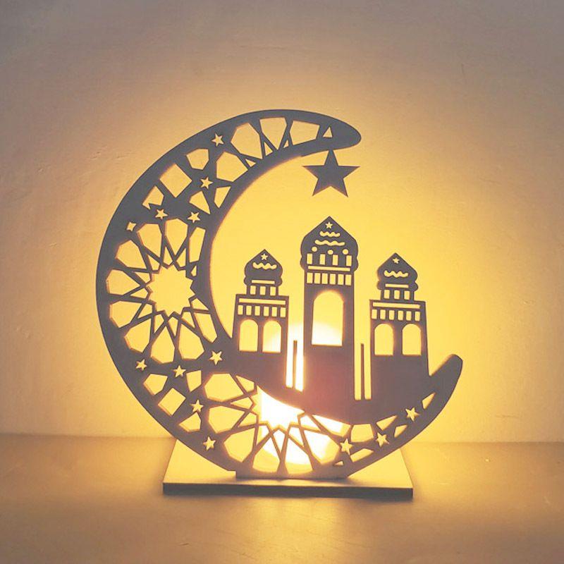 Festliche muslimische Ramadan-Ornamente, dekorative Lichter, Sterne und Mondformen, Kunsthandwerk