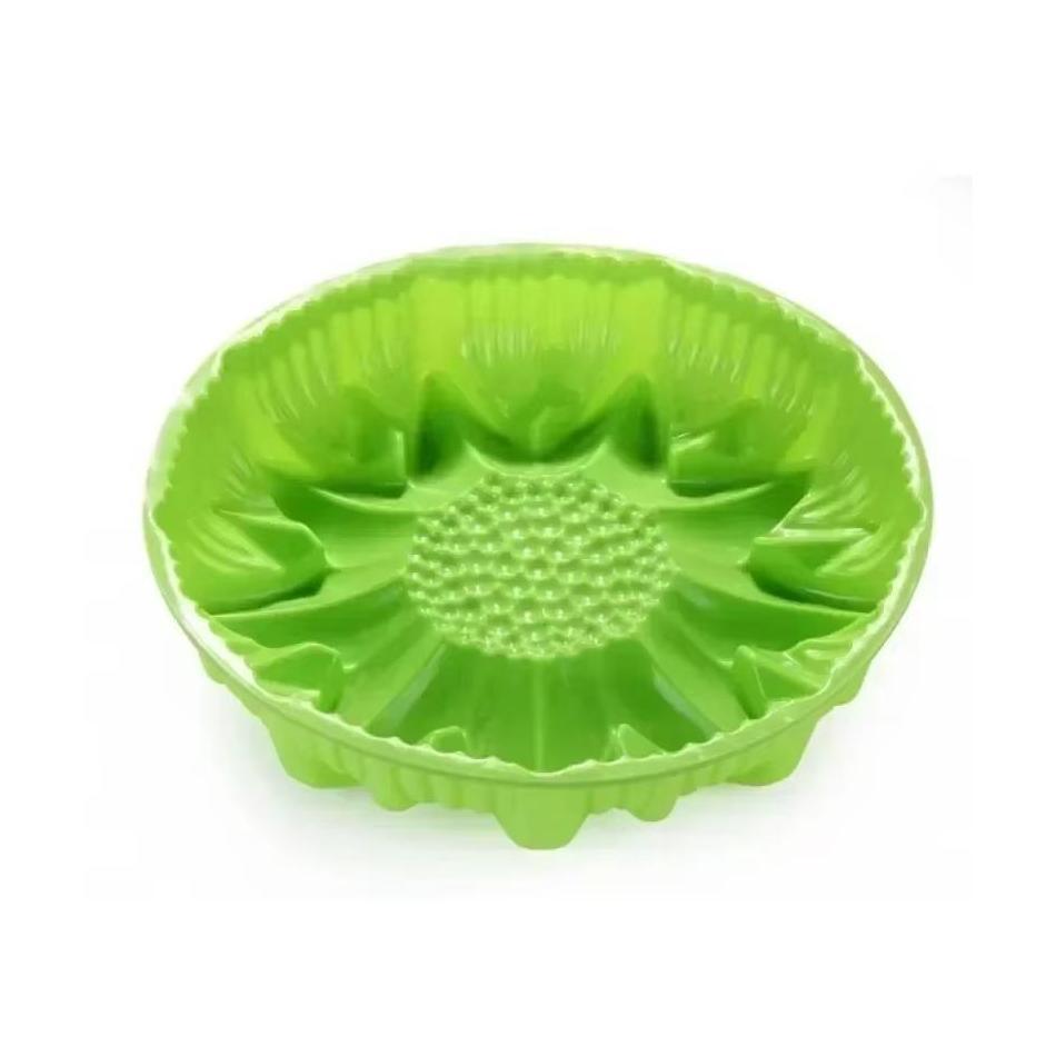 1 Pcs Sunflower Shaped Pastry Mold Kitchen Cake Mold Kitchen Baking Tools Random Color Dessert
