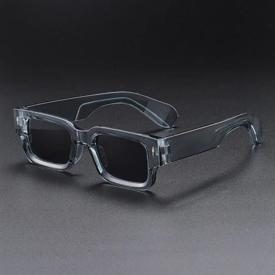Vintage Square Sunglasses Women Men Retro Rivet Glasses Designer Fashion Black Mirror UV400 Eyewear