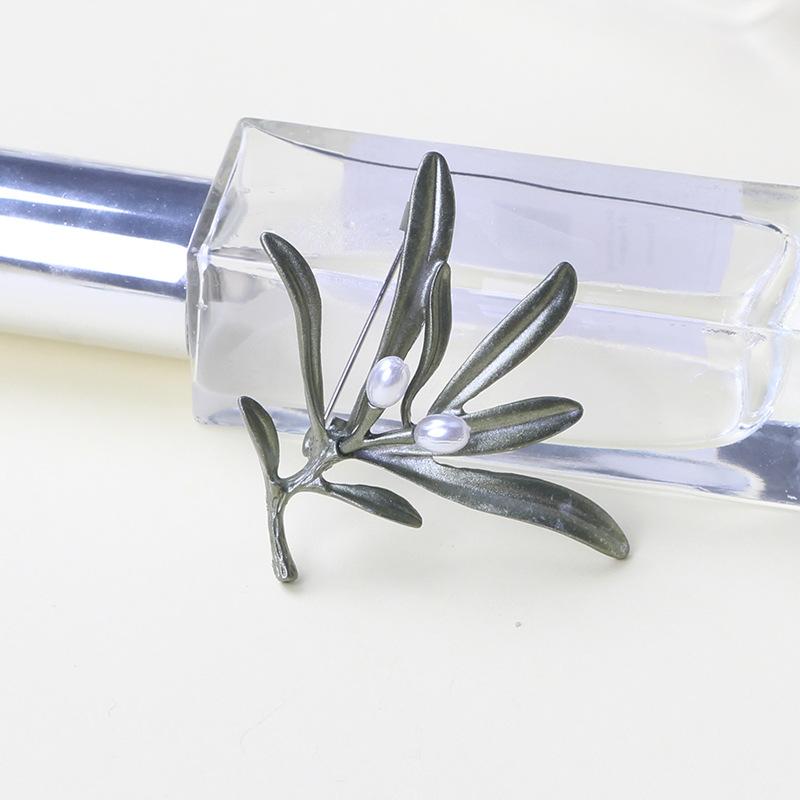 

Креативная и свежая трехмерная брошь в виде листа и жемчуга, модная брошь-цветок ручной работы для женщин, булавка для воротника, булавка для одежды