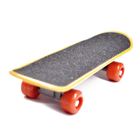 Trotinet papagal cu suprafață mată Mini skateboard jucărie pentru papagal jucărie flexibilă pentru antrenament păsări cu roată pentru papagali, perusi