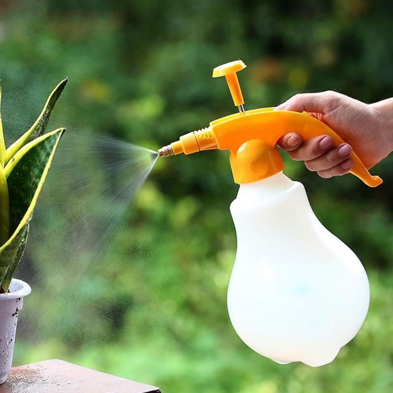 Manual Pressure Sprayer For Plant Regulable Brass Nozzle Ergonomic Handle Durability Garden Watering Can