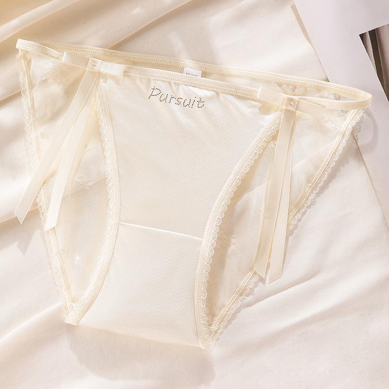 

French-Style Satin & Lace Panties: Pure Desire, High-End Feel, Comfortable, Sexy, Thin Triangle Design for Girls and Women L (40-53 kg) кремовый/белый