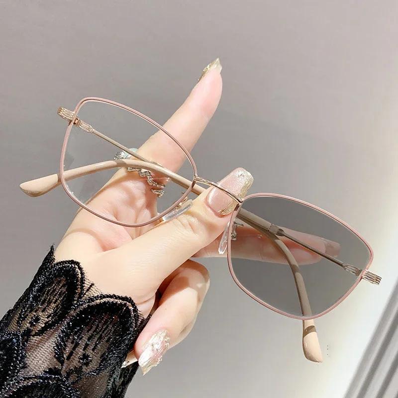 

Unisex Fashion Cat Eye Finished Myopia Glasses for Men Women, Ultralight Anti Blue Light Nearsighted Eyeglasses Minus Diopters 0