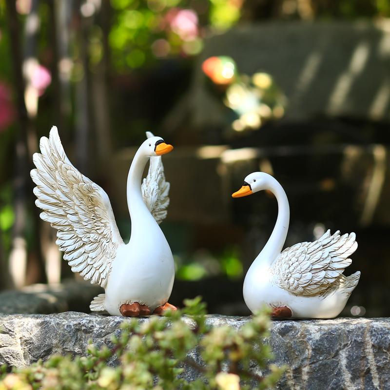 Simulation Animal Resin Crafts Ornaments Swan Statue Garden Outdoor Pond Animal Figures  Home Decoration Accessories Plant Pots