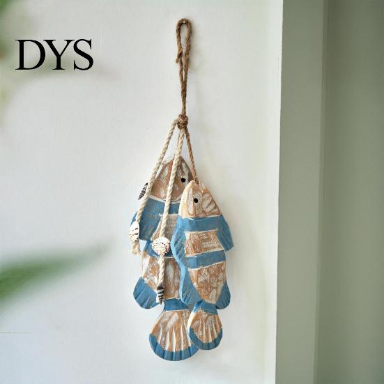 Seaside Wall Hanging Rustic Nautical Wooden Fish Decor, Coastal Beach Style Home Decor Ornament with Fishing Net for Lake House, Bedroom, Bathroom