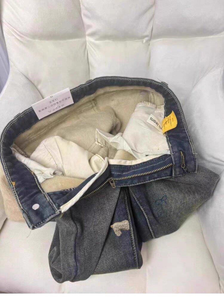 Plus Size High Waist Fleece-Lined Micro-Flare Jeans for Women - Slimming, Elastic, Wide Leg Bell Bottoms for Autumn/Winter