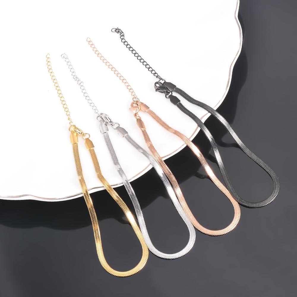 Bracciale a maglia piatta serpente in acciaio inossidabile larghezza 3 mm per donne ragazze catena a maglia spina di pesce regolabile 4 colori